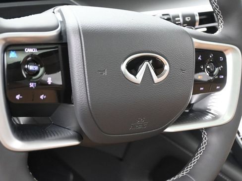 New 2026 INFINITI QX80 Luxe image 14