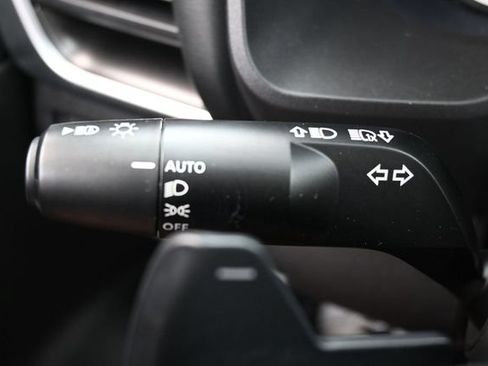 Used 2023 Nissan Rogue SV FWD image 17