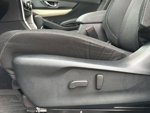 Used 2022 Subaru Ascent Premium w/ Convenience Package image 25