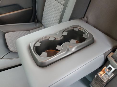 Used 2021 Chevrolet Colorado Z71 w/ Safety Package image 23