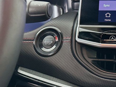 Certified 2025 Jeep Compass Trailhawk w/ Trailhawk Elite Group image 24