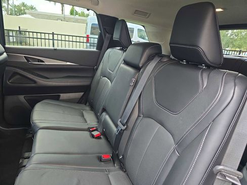 Certified 2023 INFINITI QX60 Luxe w/ Cargo Package FWD image 14