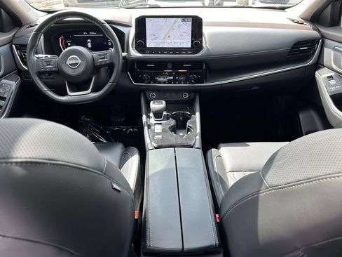Used 2023 Nissan Rogue Platinum w/ Platinum Premium Package FWD image 14