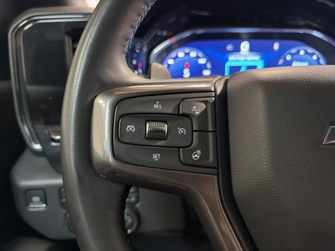 Used 2023 Chevrolet Silverado 1500 ZR2 w/ Technology Package image 18