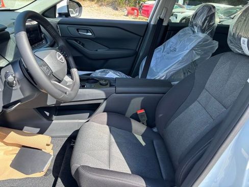 New 2026 Nissan Rogue SV AWD/4WD image 4