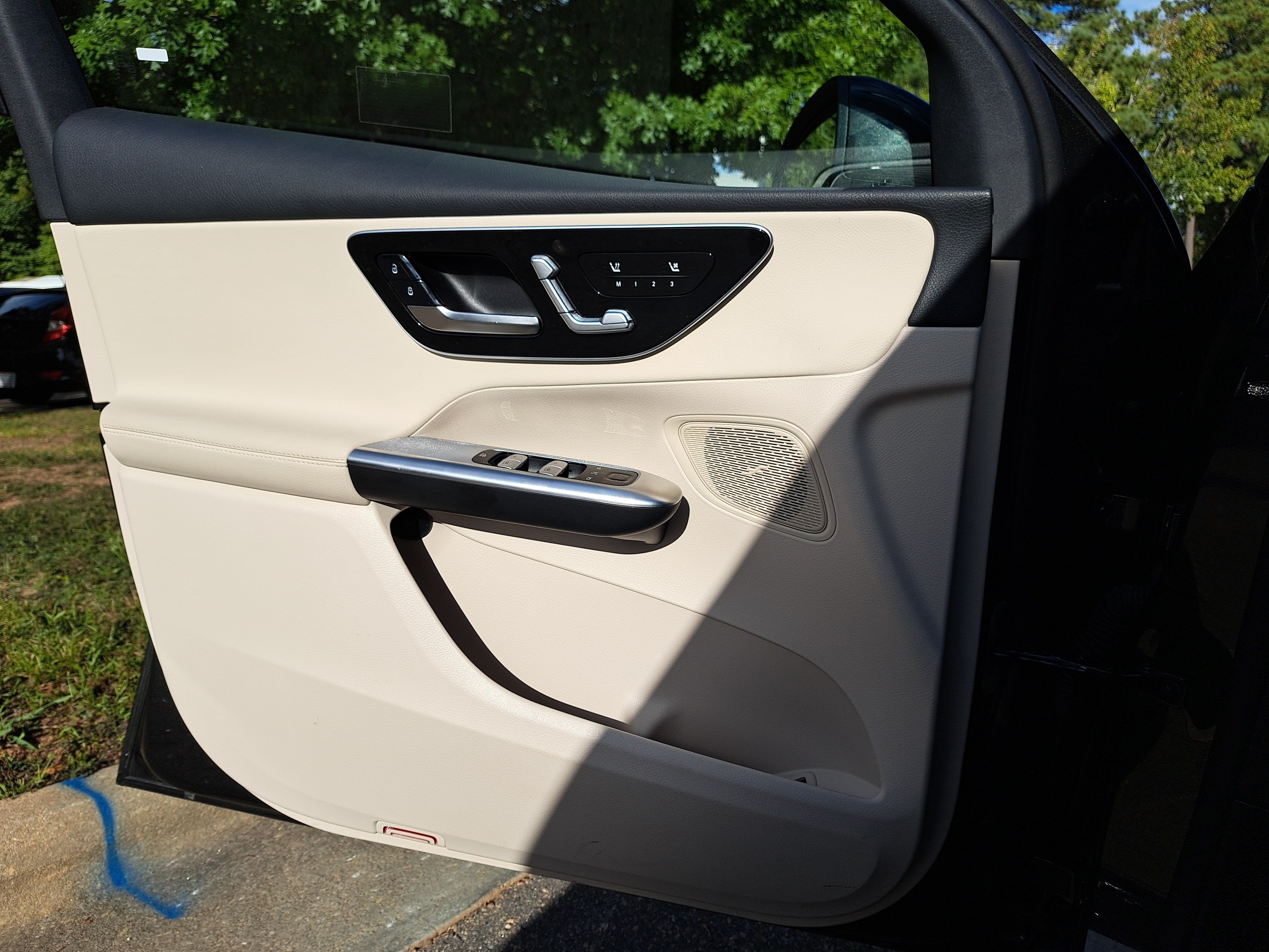 Used 2026 Mercedes-Benz GLC 300 4MATIC image 27