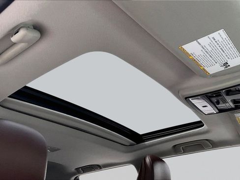 Used 2015 Toyota 4Runner Limited image 22