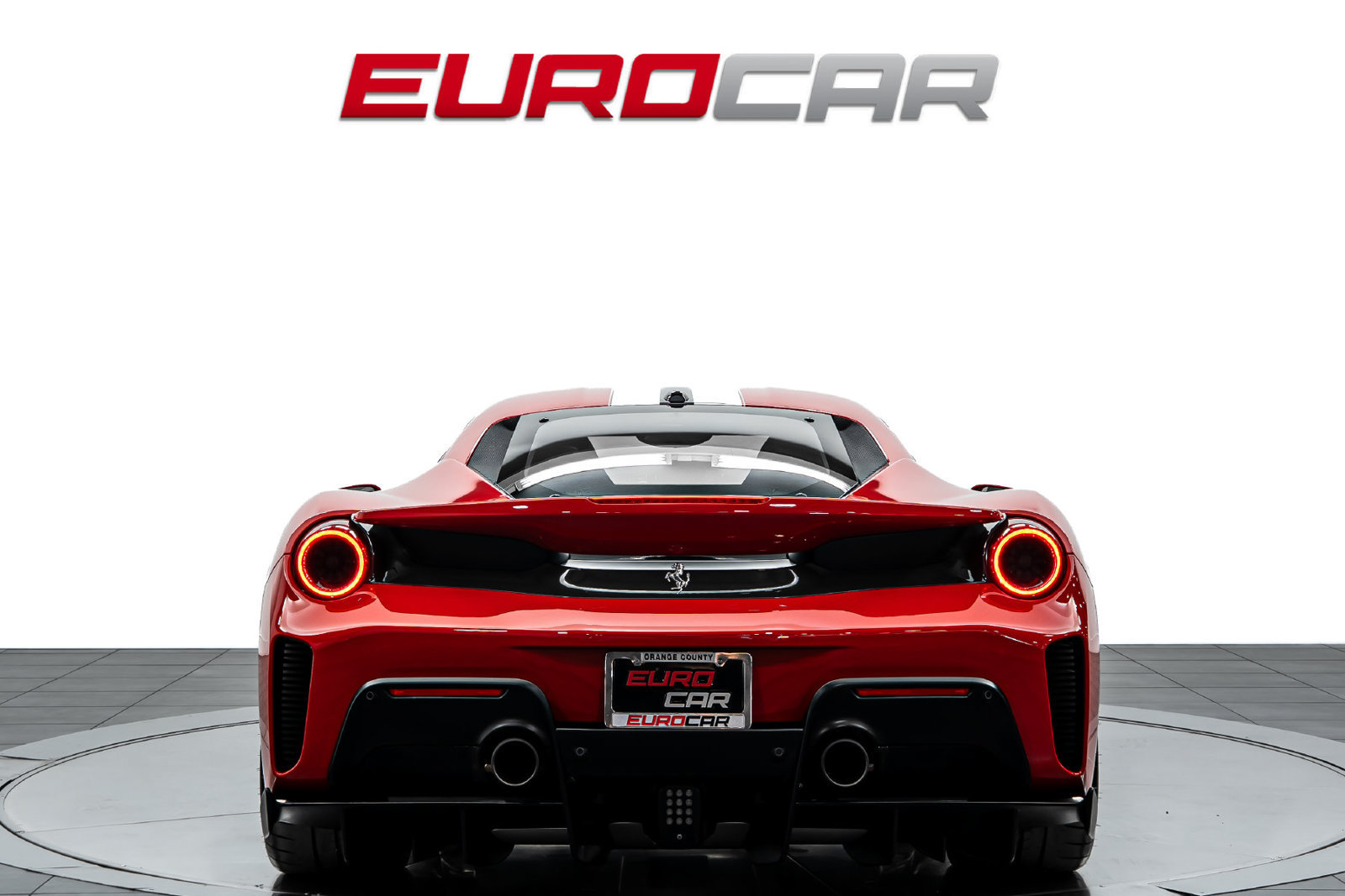 Used 2019 Ferrari 488 Pista Coupe RWD image 4