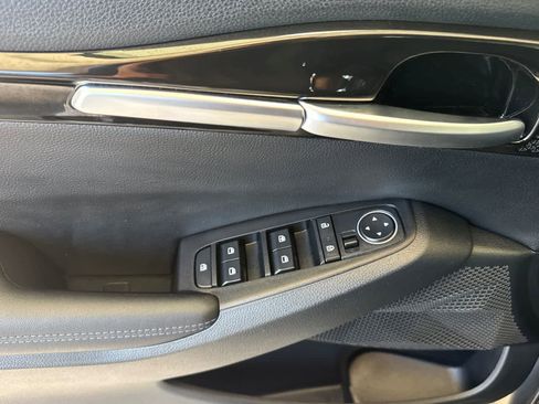 Used 2022 Kia Seltos S FWD image 12