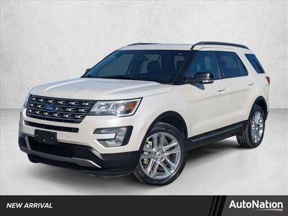 Used 2017 Ford Explorer XLT w/ Equipment Group 202A