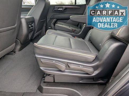 Used 2025 Chevrolet Tahoe Premier AWD/4WD image 21