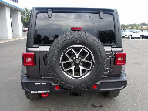 New 2025 Jeep Wrangler Rubicon image 7