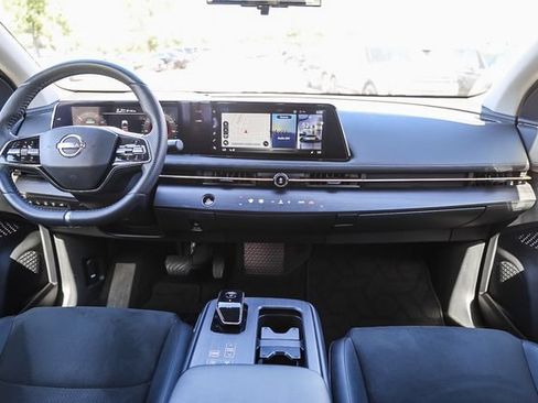 Used 2024 Nissan Ariya AWD image 13