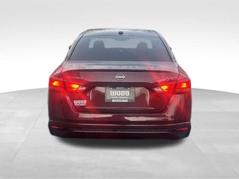 Used 2024 Nissan Altima 2.5 SV image 7
