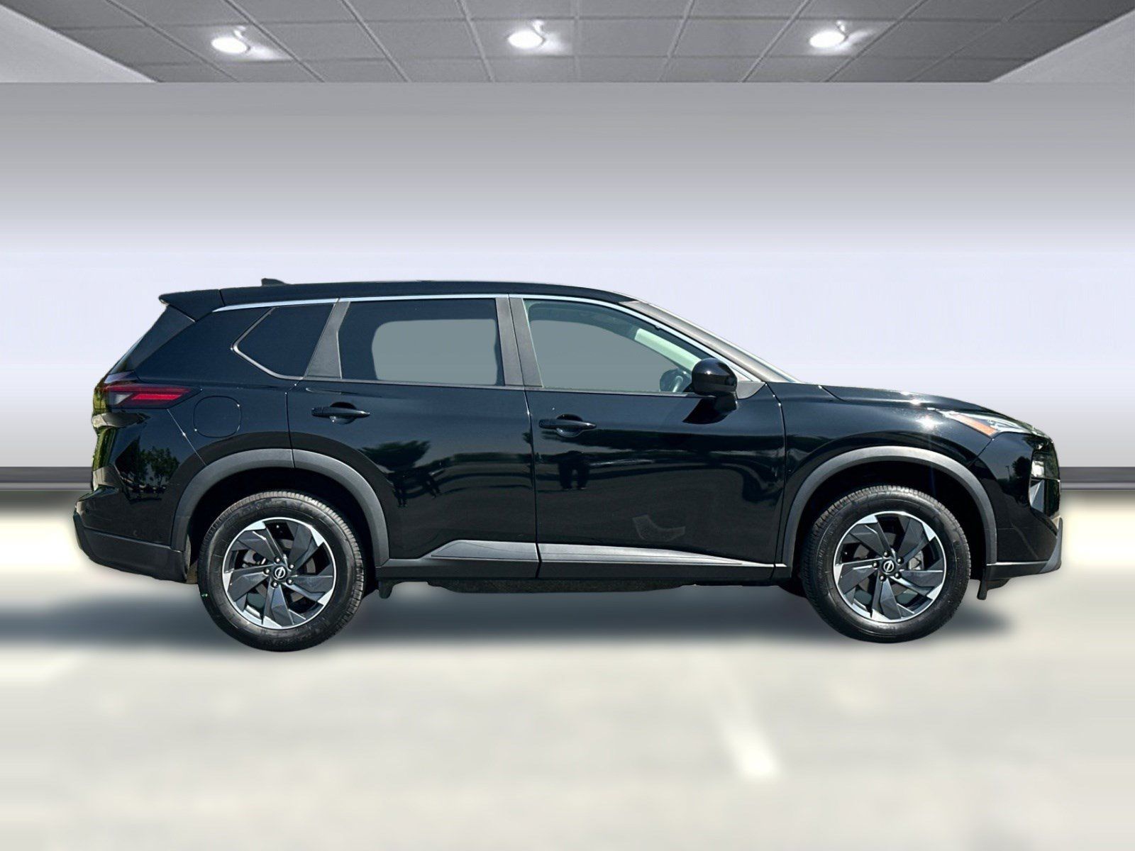 Used 2025 Nissan Rogue SV AWD/4WD image 8