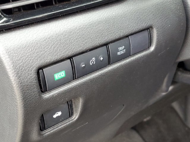 Used 2024 Nissan Sentra SV FWD image 7