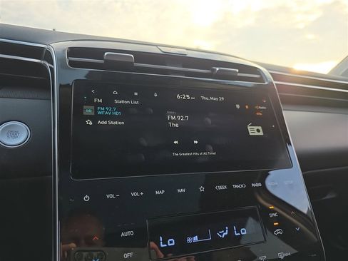 Used 2022 Hyundai Tucson Limited image 12