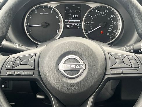 New 2025 Nissan Kicks Play S image 21