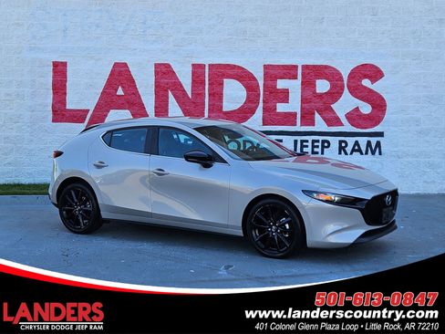 Used 2024 MAZDA MAZDA3 s FWD image 1