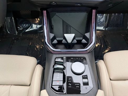 Used 2026 BMW X3 xDrive30 w/ Convenience Package image 11