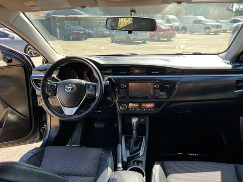 Used 2015 Toyota Corolla S FWD image 12