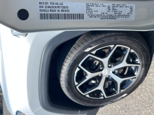 Used 2024 Jeep Compass Limited AWD/4WD image 30