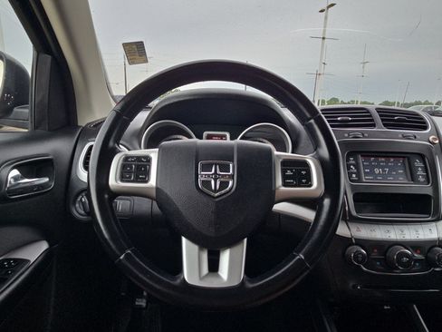 Used 2020 Dodge Journey SE w/ SE Popular Equipment Group FWD image 15