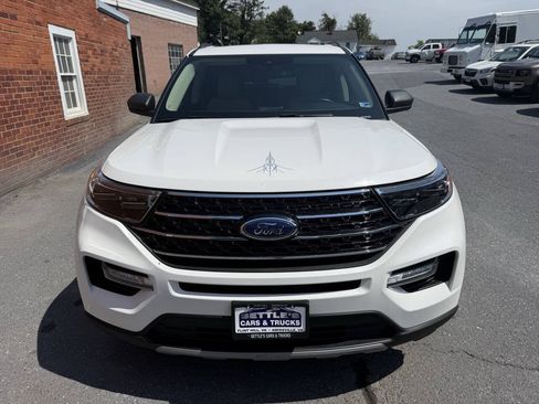 Used 2020 Ford Explorer XLT w/ Equipment Group 202A AWD/4WD image 3