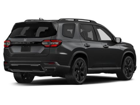 New 2026 Honda Pilot Black Edition image 4