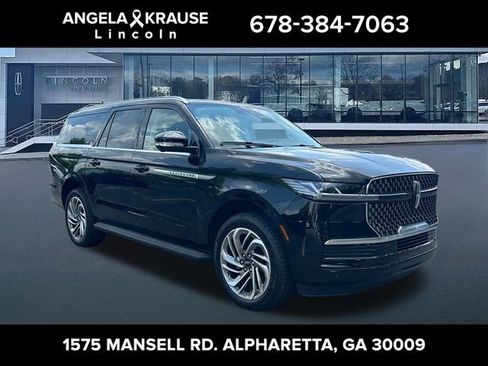New 2026 Lincoln Navigator L Premier AWD/4WD image 1