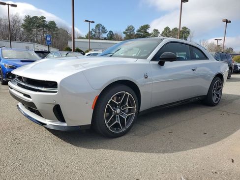 New 2026 Dodge Charger Daytona Scat Pack image 3