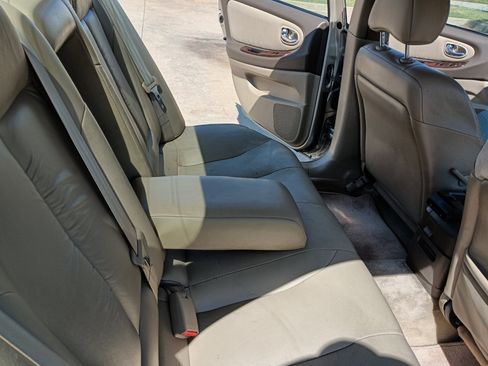 Used 2000 Nissan Maxima GLE image 17