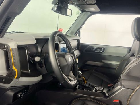 Used 2023 Ford Bronco Badlands image 29