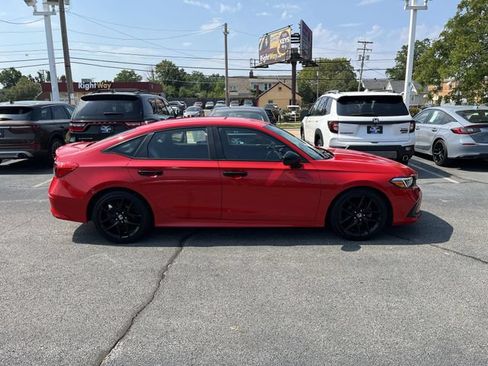 Used 2024 Honda Civic Sport image 11