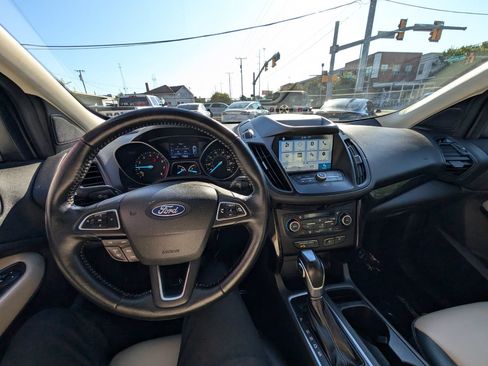Used 2019 Ford Escape SEL FWD image 21
