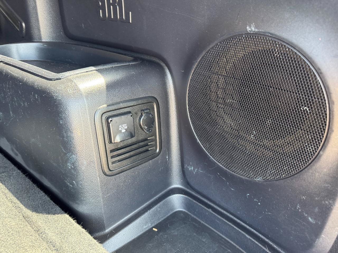 Used 2015 Toyota 4Runner Limited RWD image 18