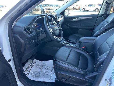 Used 2022 Ford Escape Titanium w/ Class II Trailer Tow Package image 20