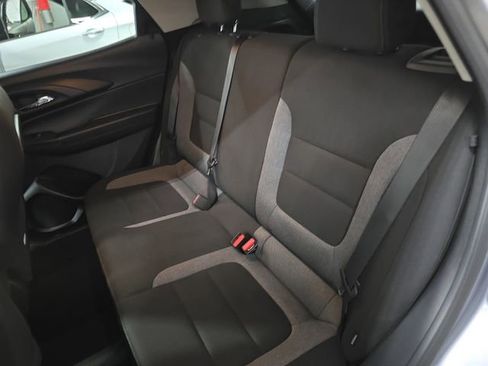 Used 2025 Chevrolet TrailBlazer LT AWD/4WD image 15