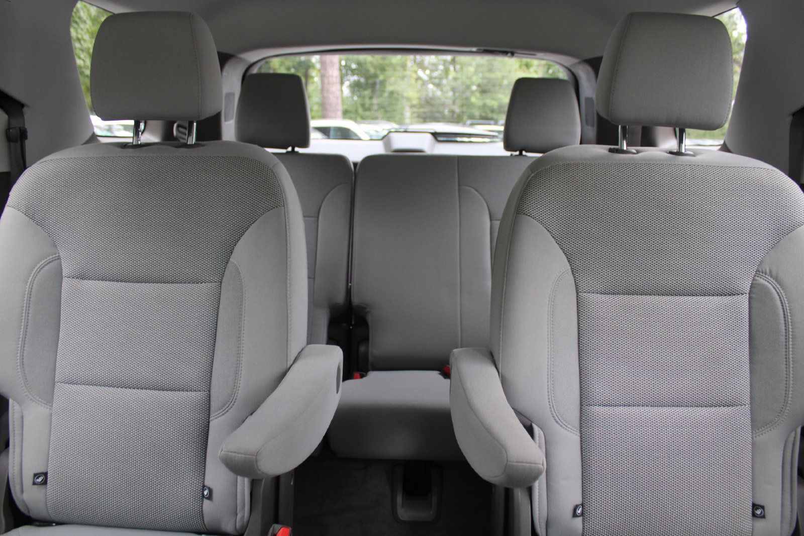 Used 2020 Chevrolet Traverse LT FWD image 64