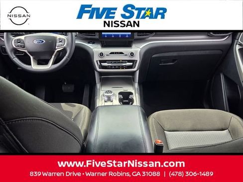 Used 2023 Ford Explorer XLT RWD image 7