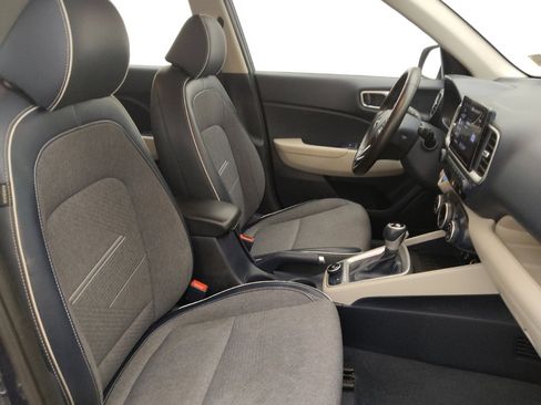 Used 2023 Hyundai Venue Limited w/ Cargo Package FWD image 21