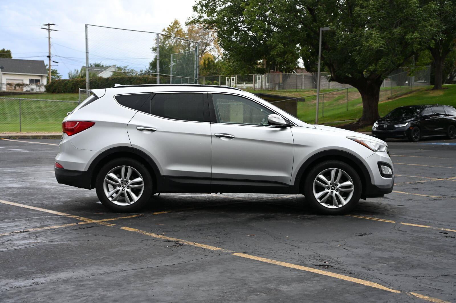 Used 2014 Hyundai Santa Fe Sport 2.0T w/ Navigation Package 06 AWD/4WD image 6