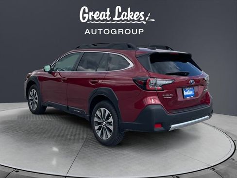 Used 2025 Subaru Outback Limited AWD/4WD image 3