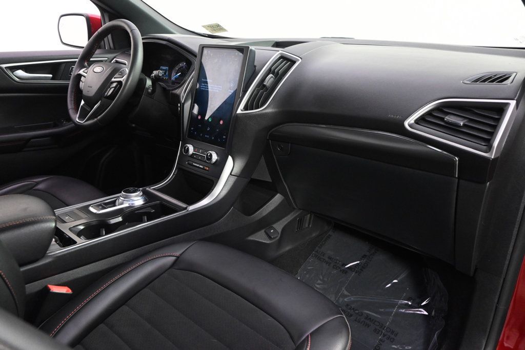 Used 2023 Ford Edge ST-Line AWD/4WD image 15