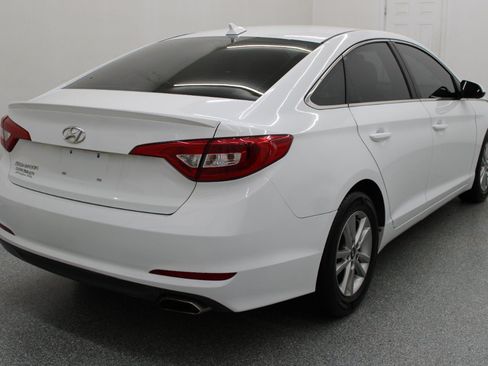 Used 2017 Hyundai Sonata SE FWD image 5