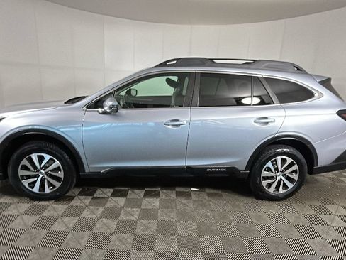 Used 2021 Subaru Outback Premium AWD/4WD image 7