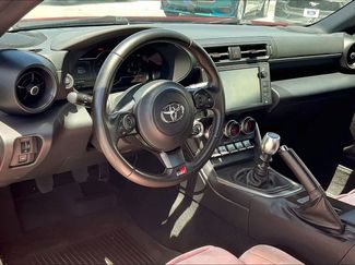 Used 2025 Toyota GR86 w/ ALL Weather Mat Package (TMS) RWD video 2