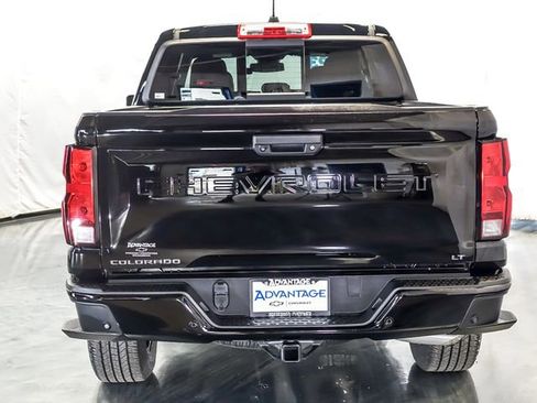 Used 2023 Chevrolet Colorado LT w/ LT Convenience Package II RWD image 8