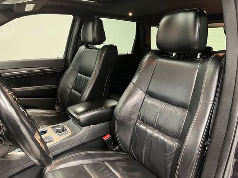 Used 2016 Jeep Grand Cherokee Limited w/ Trailer Tow Group IV AWD/4WD image 22