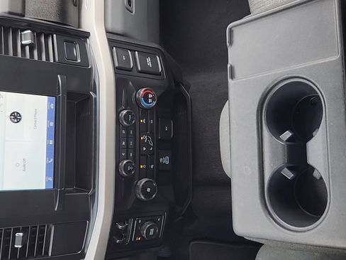 Used 2024 Ford F250 XLT image 16